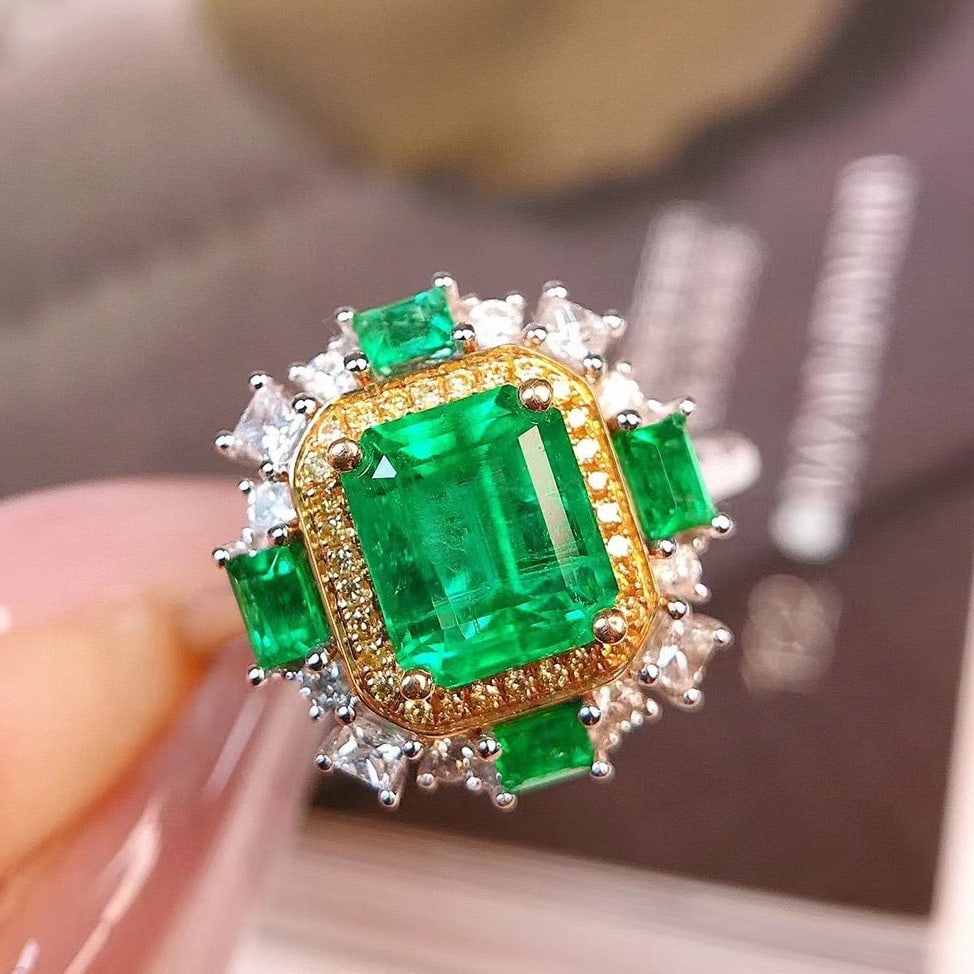 14k Gold 1.50 Ctw Vivid Green Natural Emerald & Emerald Ring - 2