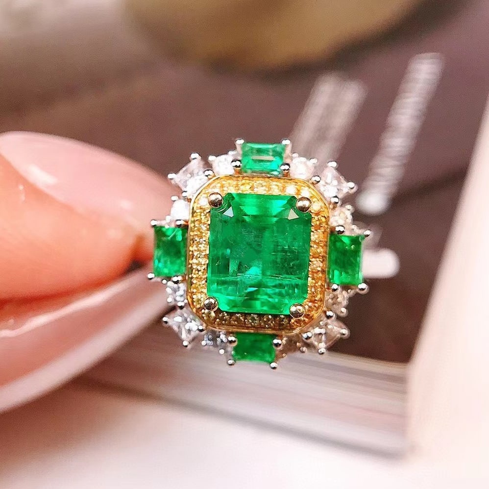 14k Gold 1.50 Ctw Vivid Green Natural Emerald & Emerald Ring - 4