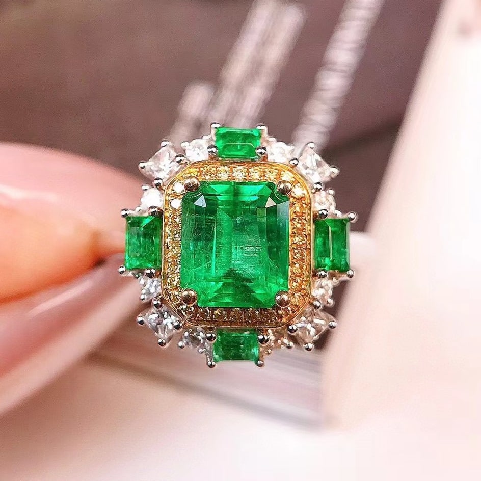 14k Gold 1.50 Ctw Vivid Green Natural Emerald & Emerald Ring - 5