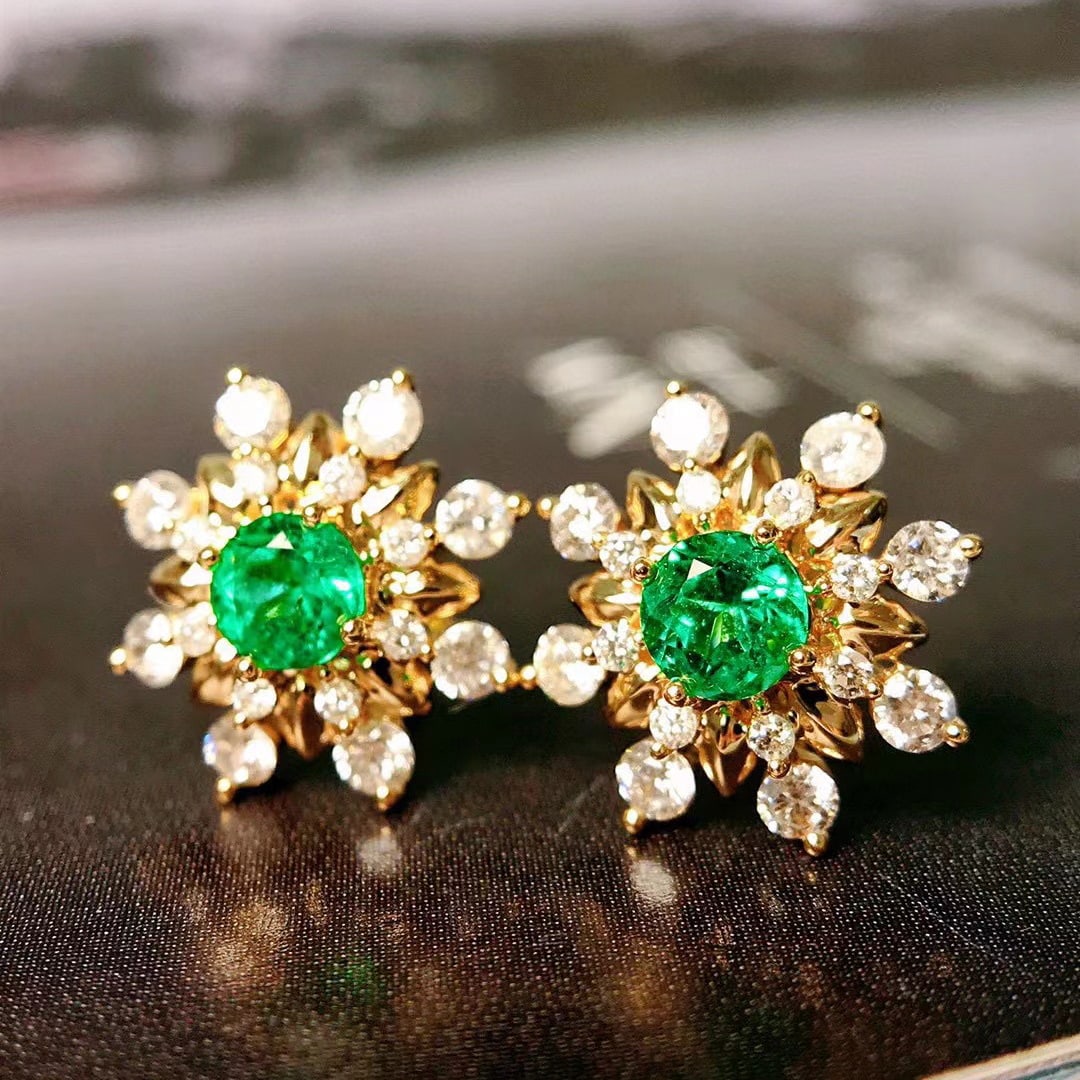 14k Gold 1.12 Ctw Vivid Green Natural Emerald & Diamond Earrings - 3