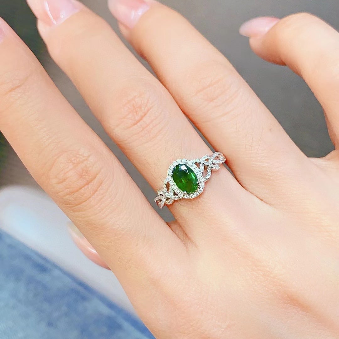 14k Gold 1.06 Ctw Vivid Green Natural Emerald & Diamond Ring - 4