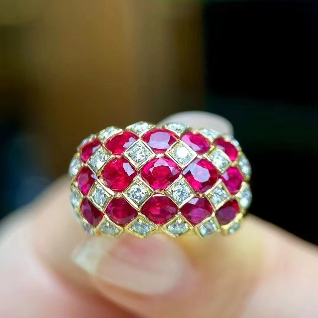 14k Gold 4.21 Ct Natural Ruby & Diamond Ring: Ref:230937145 // gold content:14k gold // ring size:7. 25us // // main gemstone:ruby // shape:oval // carat weight:4. 21ct // color:pigeonblood red // treatment:natural // // adjacent gemstone 2 : dia