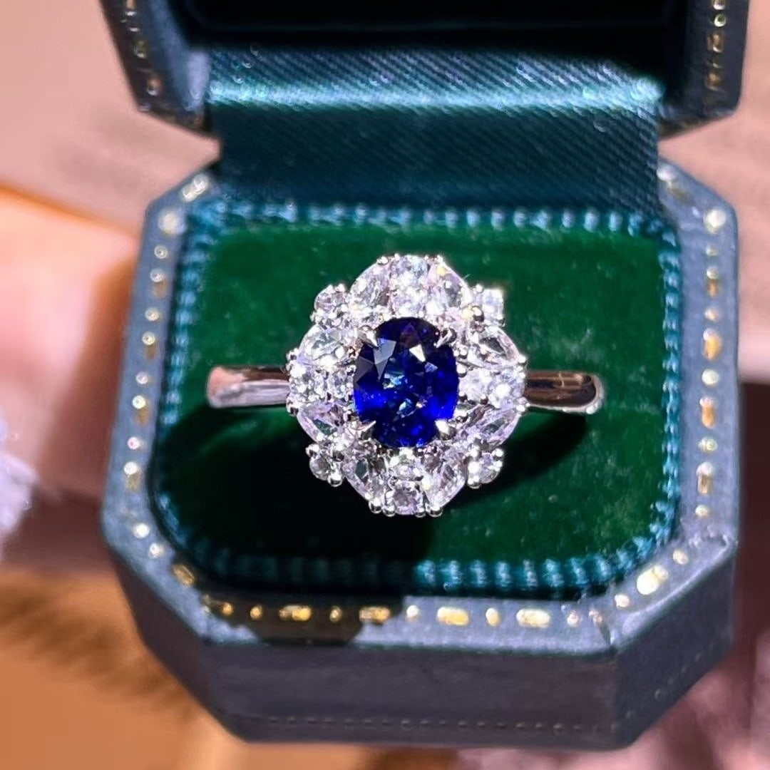 14k Gold 0.60 Ct Natural Sapphire Ring - 2