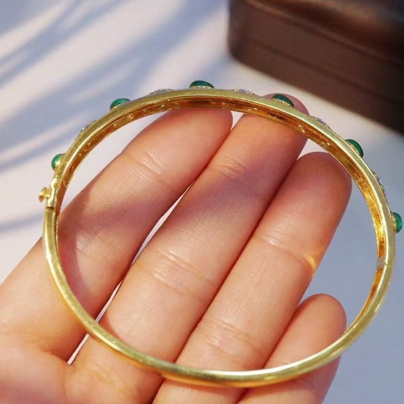 14k Gold 1.62 Ctw Natural Emerald & Diamond Bangle - 3