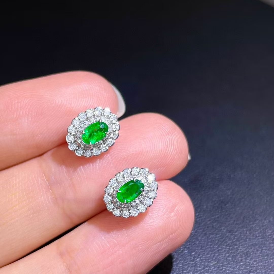 14k Gold 0.79 Ctw Vivid Green Natural Emerald & Diamond Earrings - 2