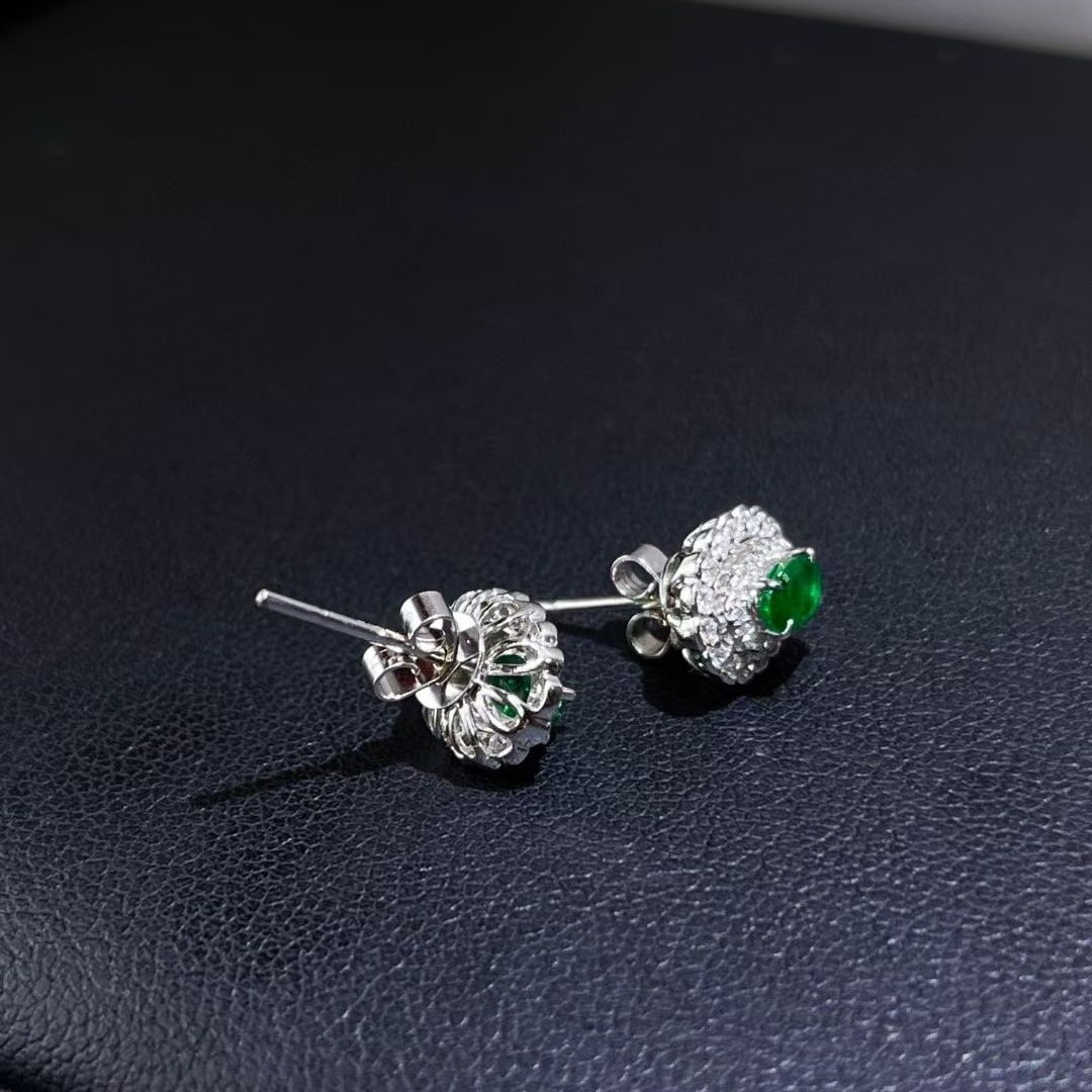 14k Gold 0.79 Ctw Vivid Green Natural Emerald & Diamond Earrings - 4