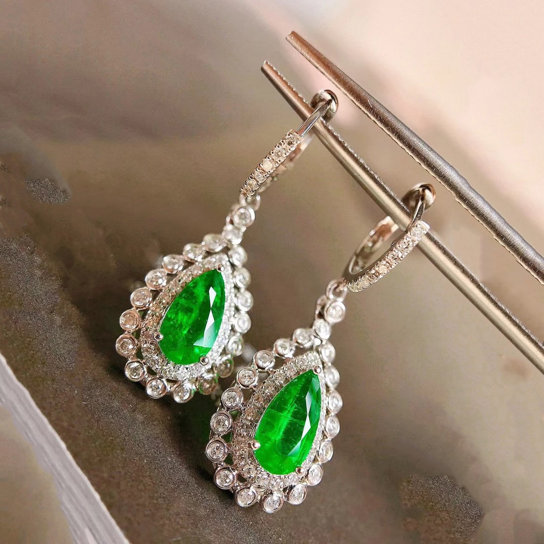 14k Gold 1.66 Ctw Vivid Green Natural Emerald & Diamond Earrings - 2
