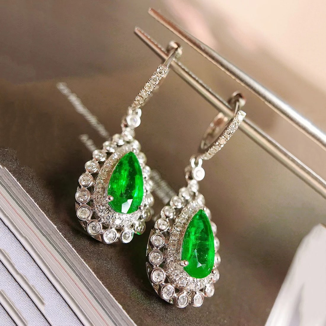14k Gold 1.66 Ctw Vivid Green Natural Emerald & Diamond Earrings - 5
