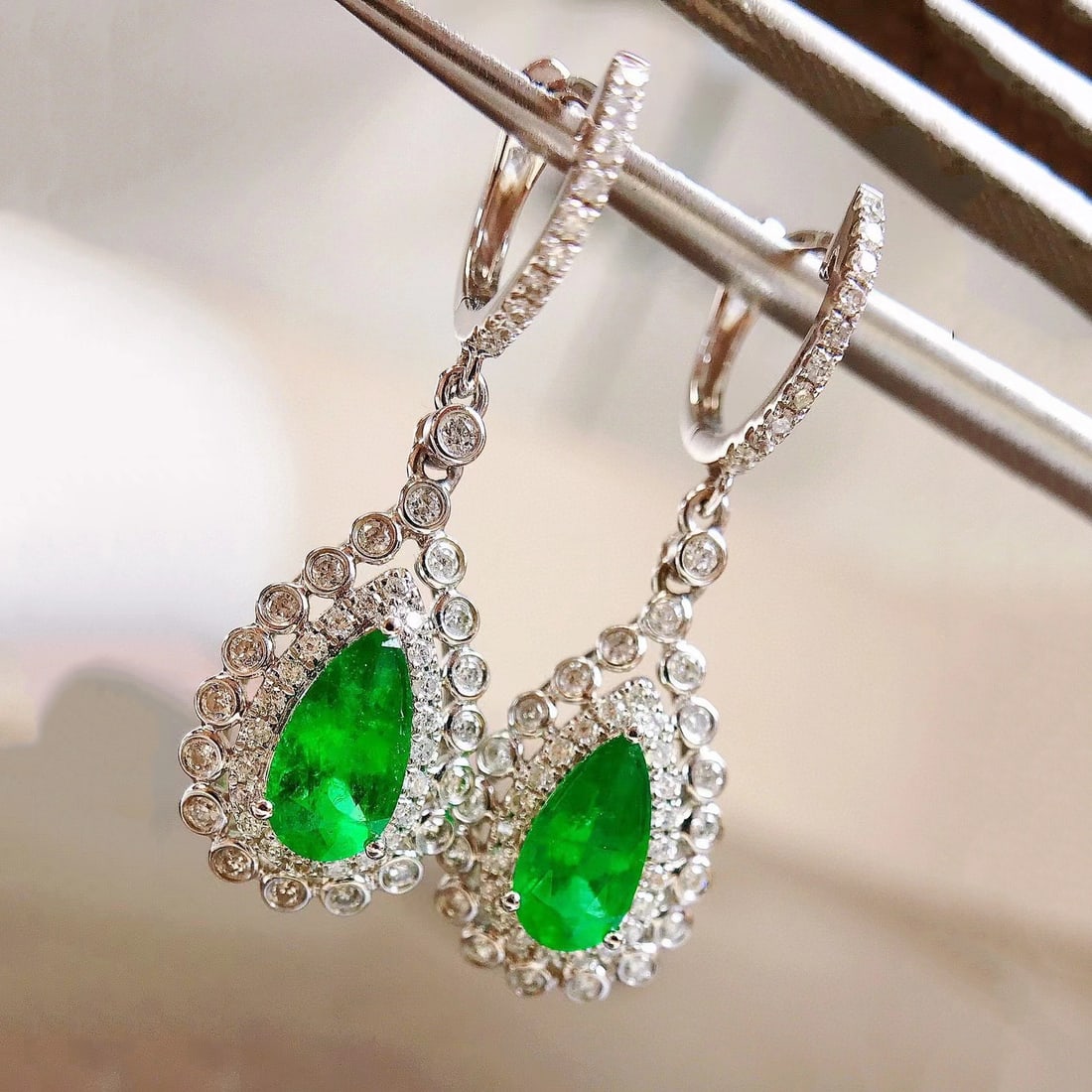 14k Gold 1.66 Ctw Vivid Green Natural Emerald & Diamond Earrings - 6