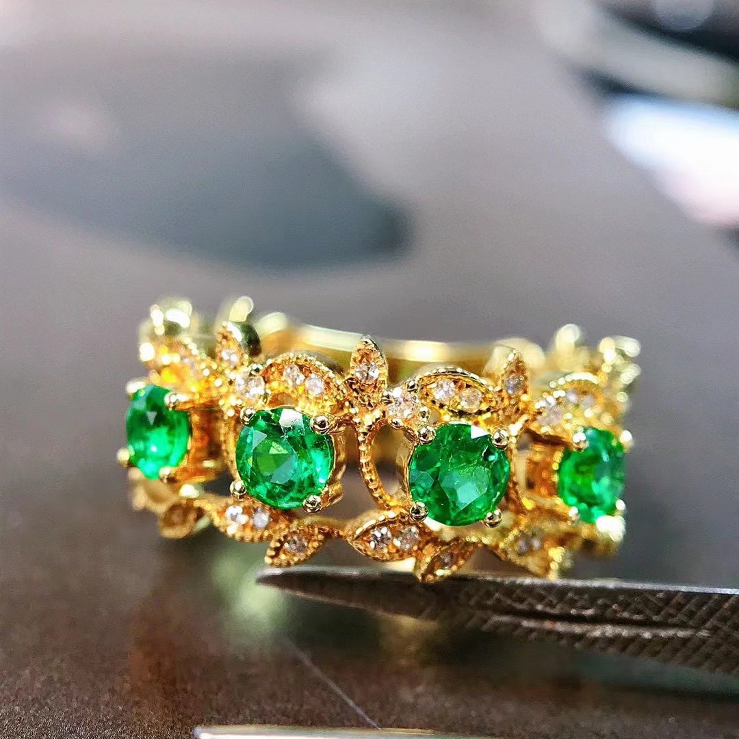 14k Gold 0.73 Ctw Vivid Green Natural Emerald & Diamond Ring - 4
