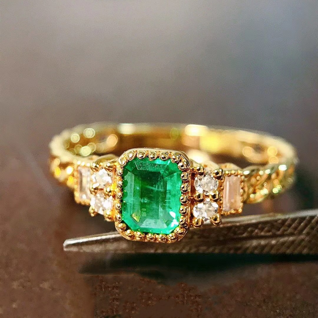 14k Gold 0.38 Ctw Vivid Green Natural Emerald & Diamond Ring: Ref:230937211 // gold content:14k gold // ring size:7. 25us // // main gemstone:emerald // shape:octagonal // carat weight:0. 29ct // color:vivid green // treatment:natural // // adjacent gemstone 2 :