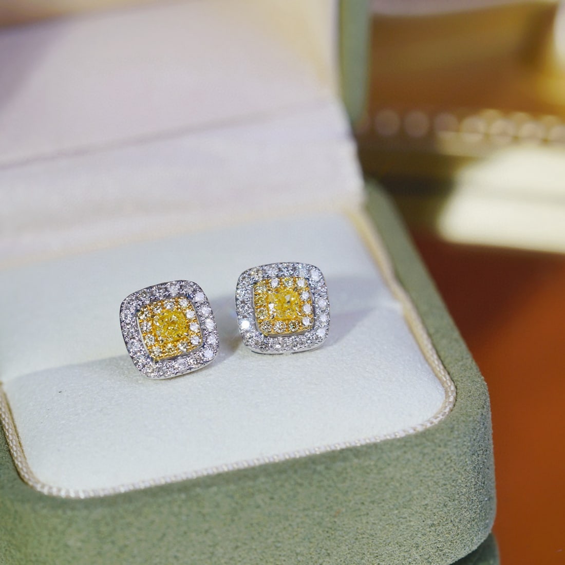 14k Gold 1.00 Ct Natural Color Diamond Earrings - 4