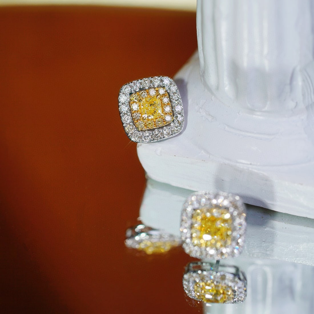 14k Gold 1.00 Ct Natural Color Diamond Earrings - 7