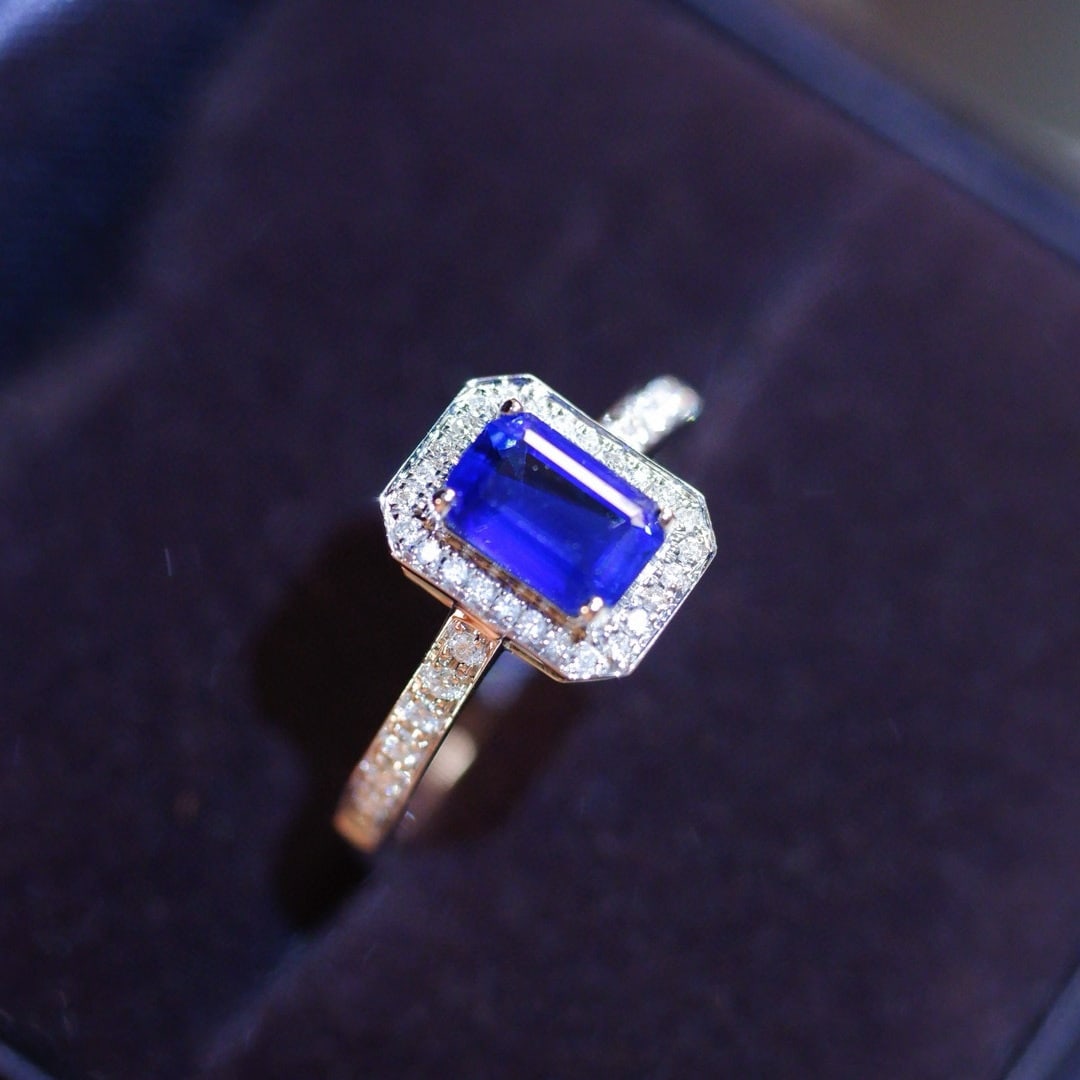 14k Gold 1.00 Ct Natural Sapphire & Diamond Ring: Ref:230937218 // gold content:14k gold // ring size:7. 25us // // main gemstone:sapphire // shape:octagonal // carat weight:1. 00ct // color:royal blue // treatment:natural // // adjacent gemstone 2 :