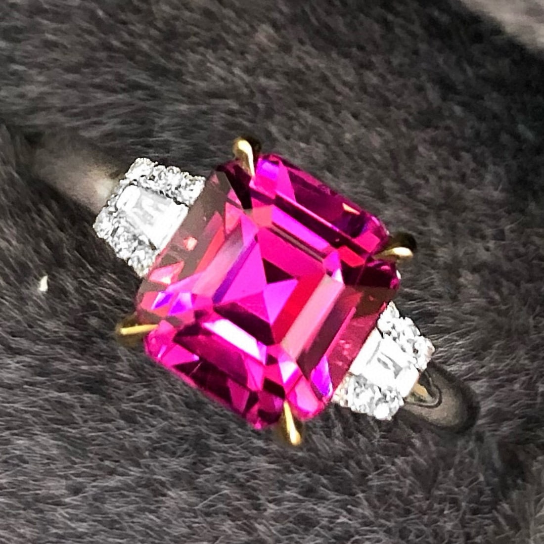 14k Gold 3.25 Ctw Natural Garnet & Diamond Ring: Ref:230937238 // gold content:14k gold // ring size:7. 25us // // main gemstone:garnet // shape:octagonal // carat weight:3. 14ct // color:purple // treatment:natural // // adjacent gemstone 2 :