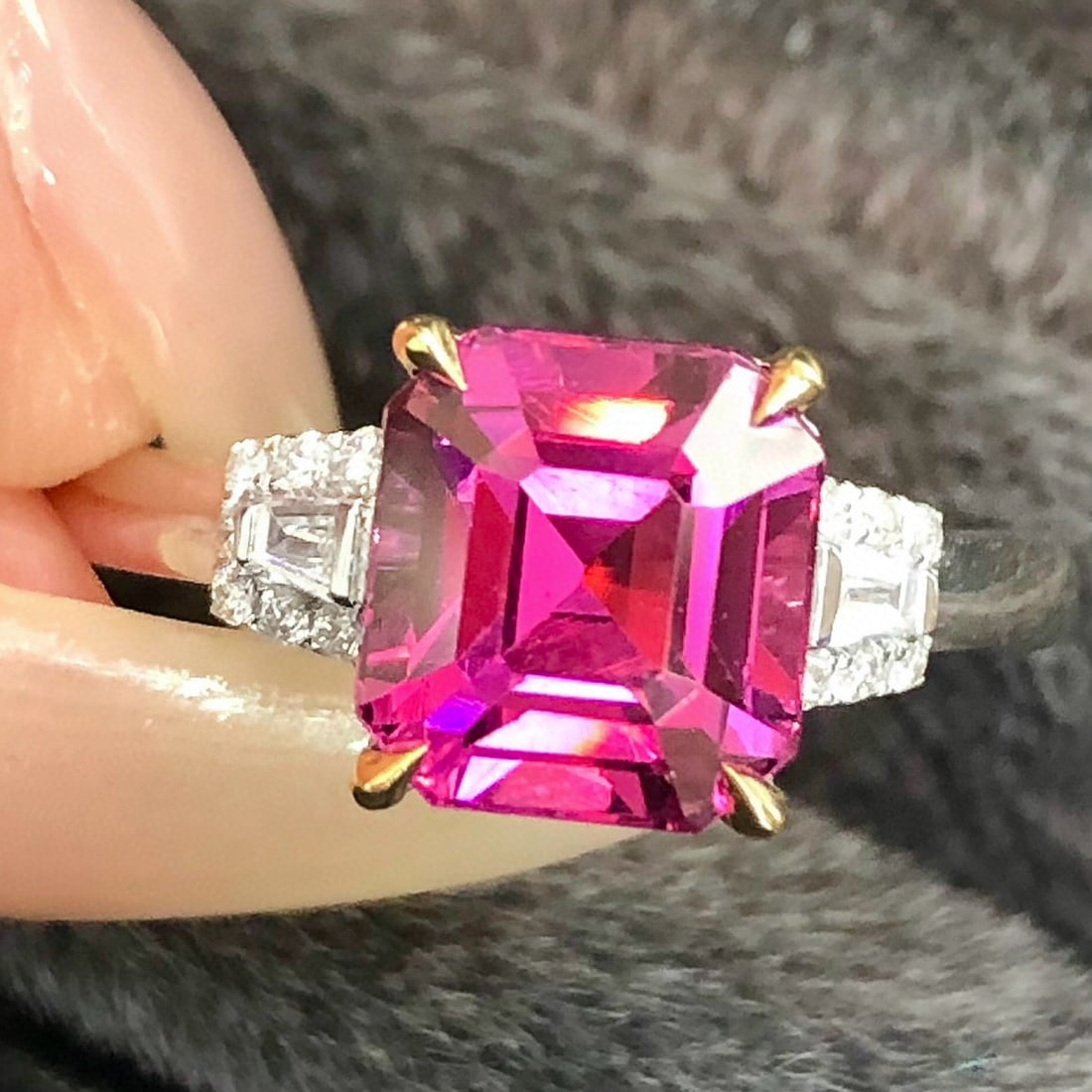 14k Gold 3.25 Ctw Natural Garnet & Diamond Ring - 2