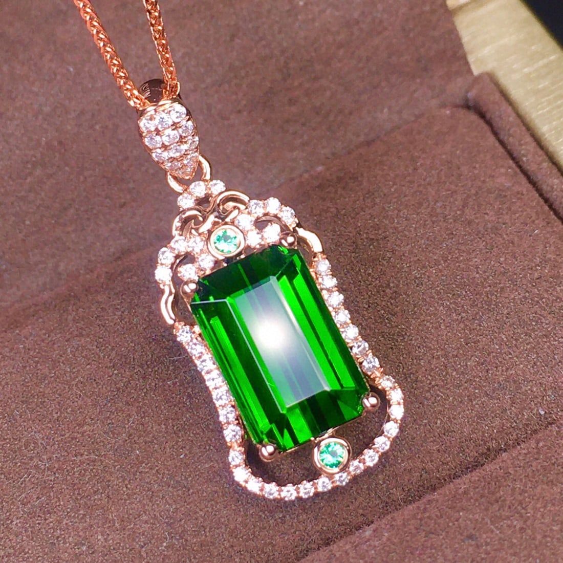 14k Gold 4.1 Ct Natural Tourmaline & Diamond Pendant( Without Chain ) - 3