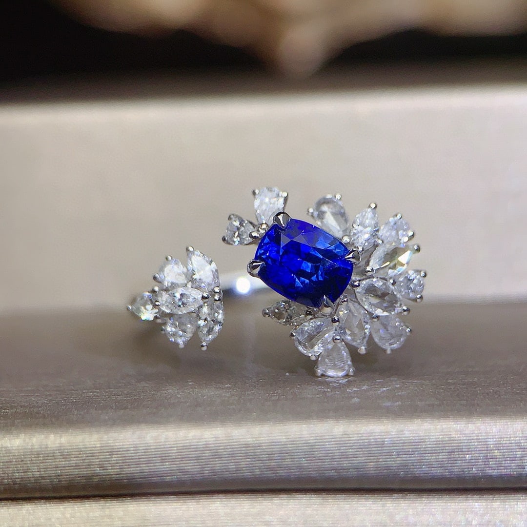 14k Gold 2.02 Ctw Natural Sapphire & Diamond Ring: Ref:230938013 // gold content:14k gold // ring size:7. 25us // // main gemstone:sapphire // shape:cushion // carat weight:1. 11ct // color:royal blue // treatment:natural // // adjacent gemstone 2