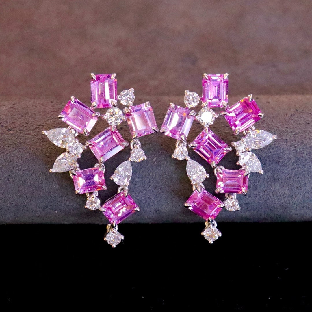 14k Gold 3.70 Ct Natural Padparadscha Sapphire & Diamond Earrings: Ref:230938022 // gold content:14k gold // main gemstone:padparadscha sapphire // shape:octagonal // carat weight:3. 70ct // color:orangish pink // treatment:natural // // adjacent gemstone 2 : diamond