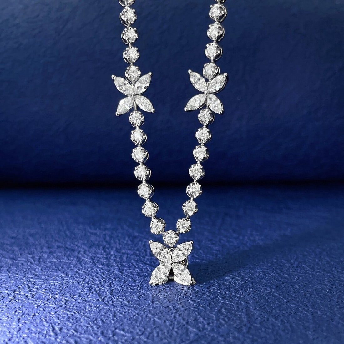 14k Gold 3.92 Ctw Natural H Diamond Necklace - 3