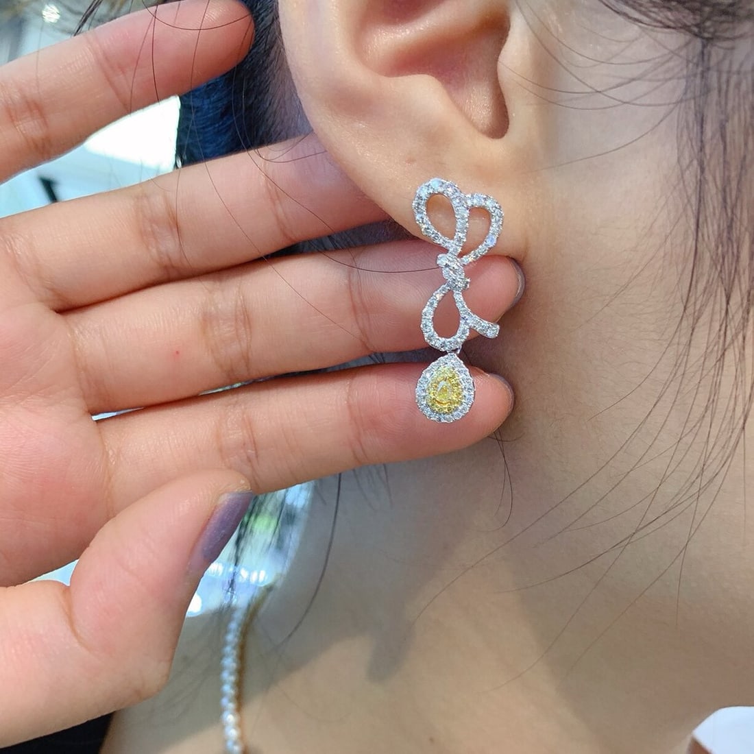 14k Gold 1.3 Ct Natural Color Diamond Earrings - 2