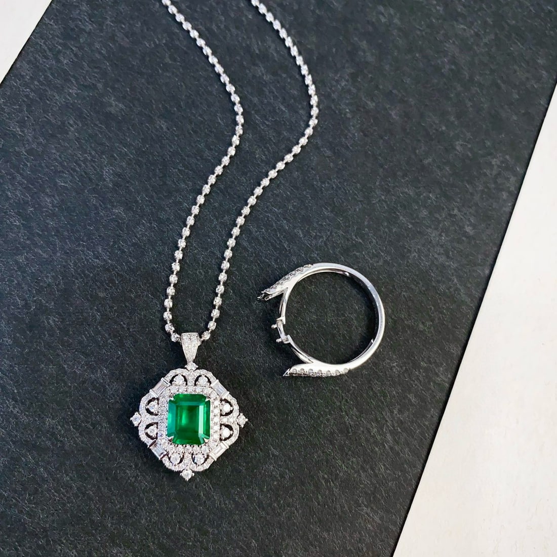 14k Gold 3.03 Ctw Vivid Green Natural Emerald & Diamond Ring/pendant( Without Chain ) - 3