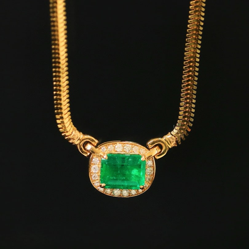 14k Gold 1.29 Ctw Vivid Green Natural Emerald & Diamond Necklace - 3