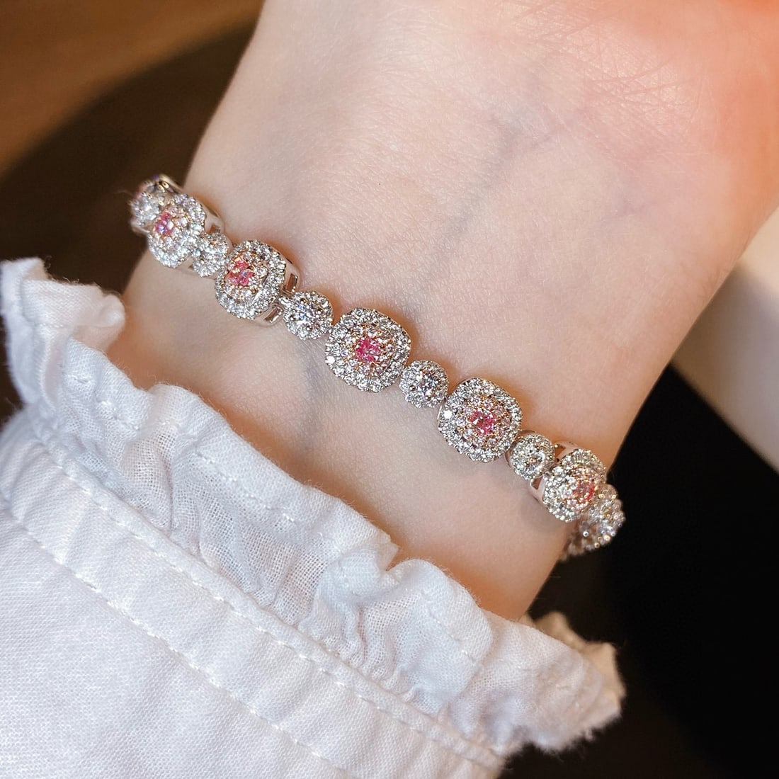 14k Gold 2.95 Ctw Natural Pink Diamond & Diamond Bracelet - 4