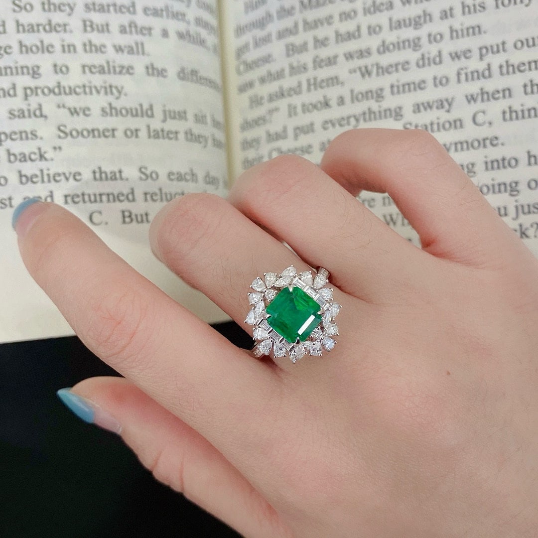 14k Gold 3.11 Ctw Vivid Green Natural Emerald & Diamond Ring/pendant( Without Chain ) - 2