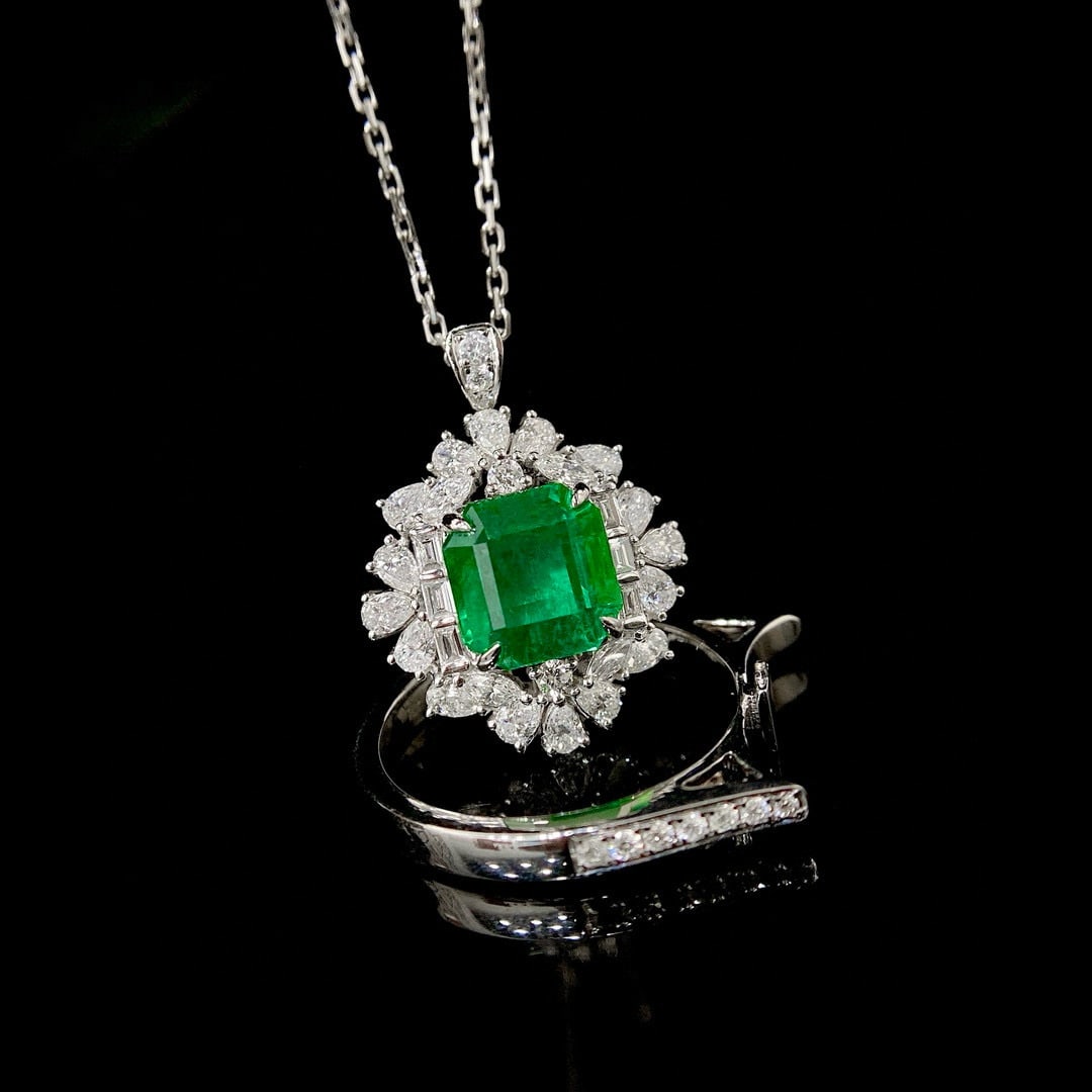 14k Gold 3.11 Ctw Vivid Green Natural Emerald & Diamond Ring/pendant( Without Chain ) - 4