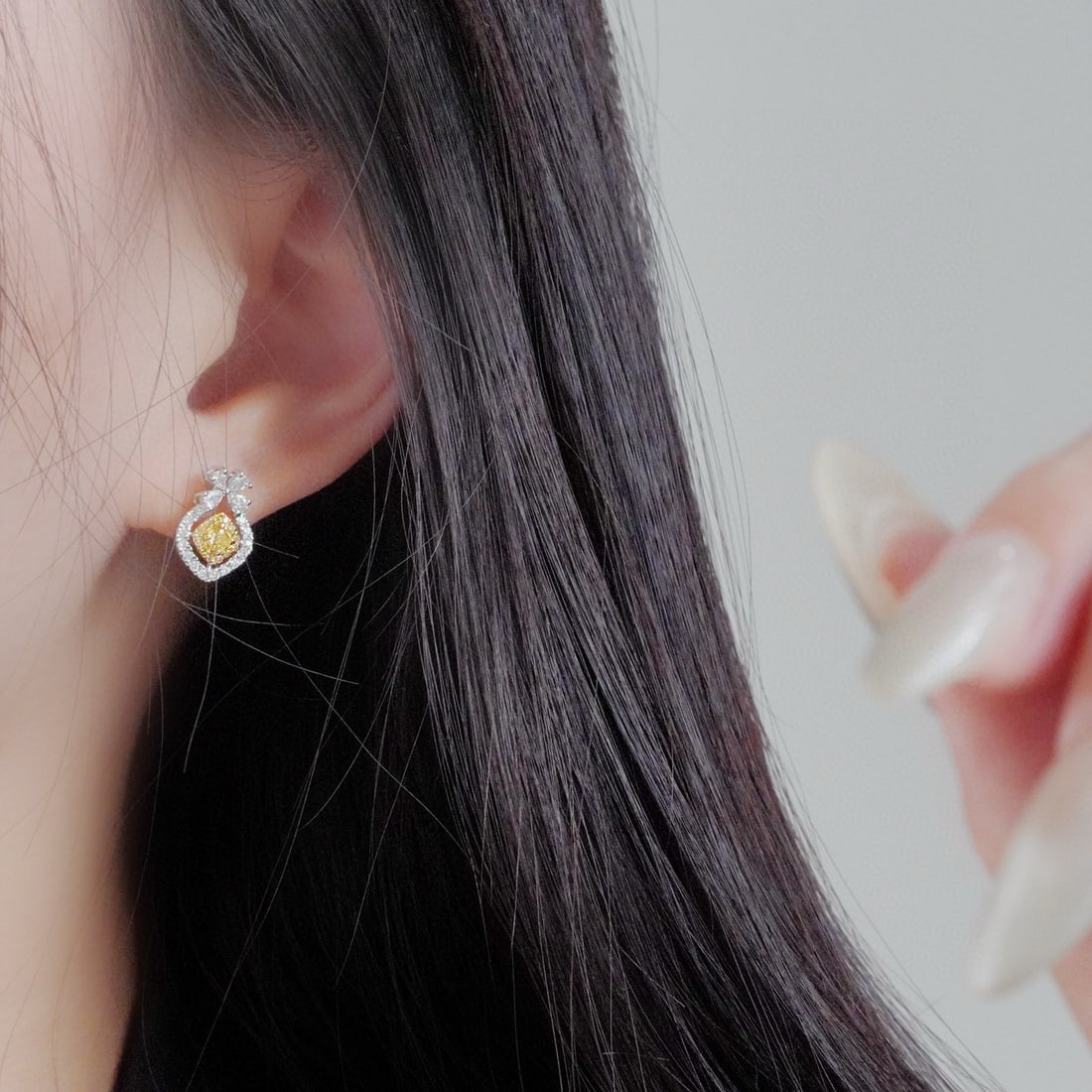 14k Gold 1.1 Ct Natural Color Diamond Earrings - 6