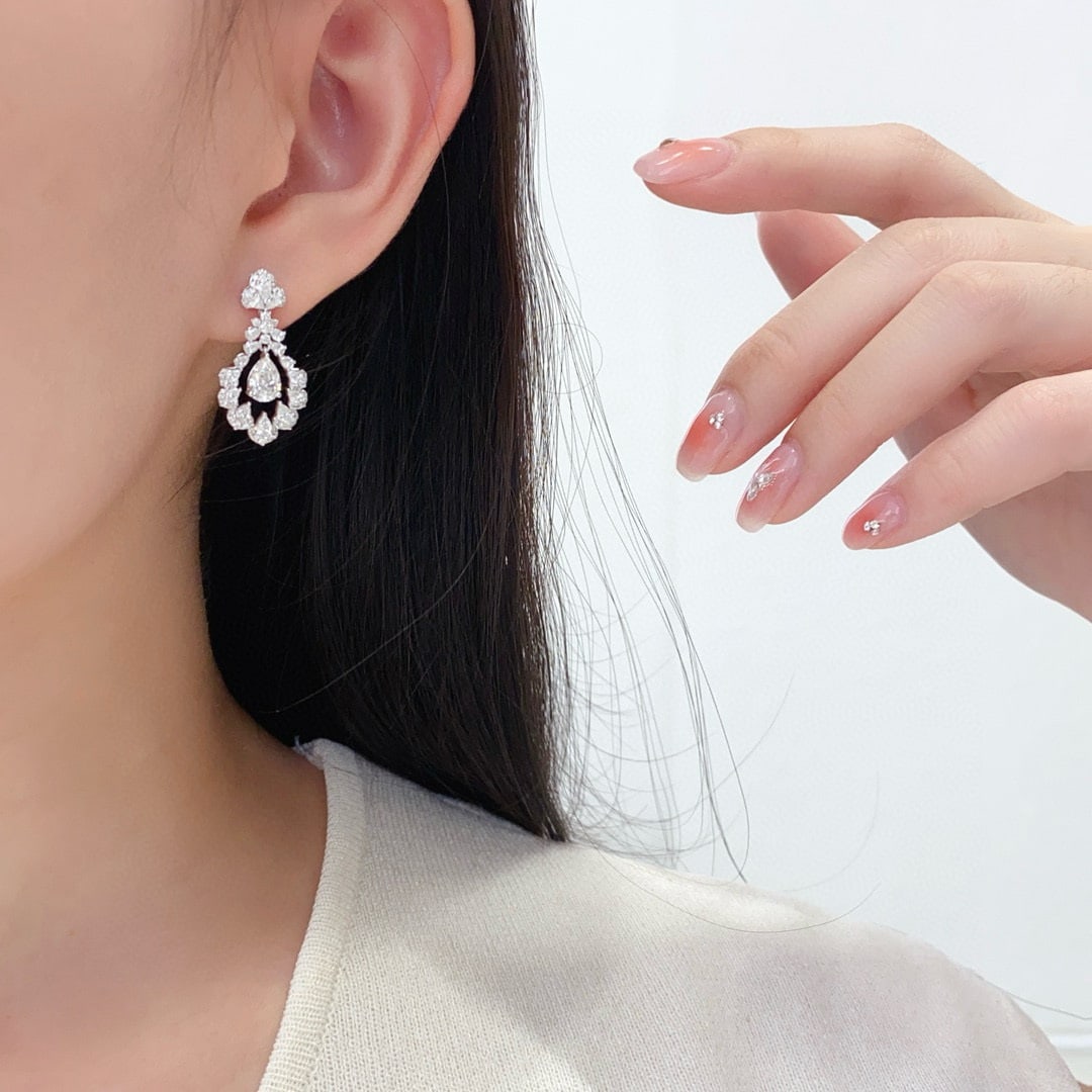 Gia Certified 14k Gold 2.38 Ctw Natural G Vvs Pear Diamond Earrings - 3