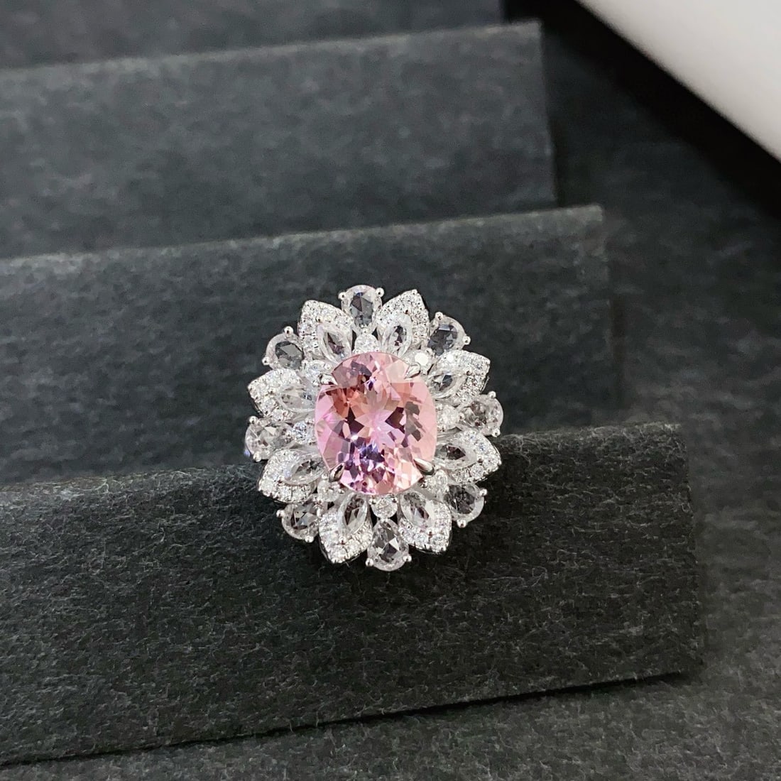 14k Gold 4.64 Ctw Natural Morganite & Sapphire Ring: Ref:230938096 // gold content:14k gold // ring size:7. 25us // // main gemstone:morganite // shape:oval // carat weight:2. 84ct // color:cherry blossom color // treatment:natural // // adjacent