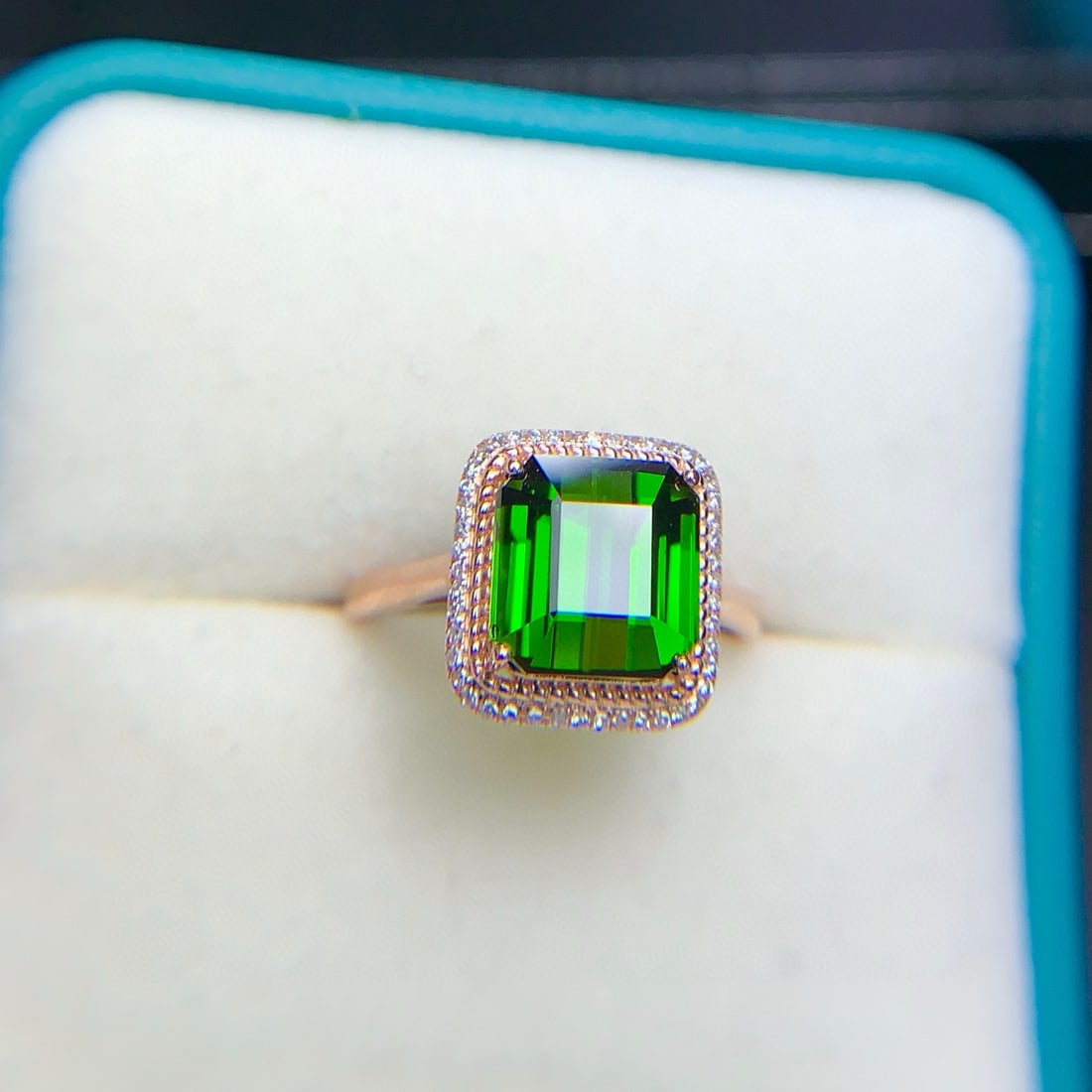 14k Gold 4.4 Ct Natural Tourmaline & Diamond Ring - 4