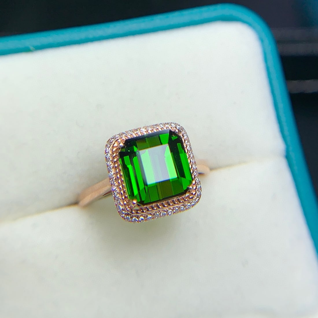 14k Gold 4.4 Ct Natural Tourmaline & Diamond Ring - 8