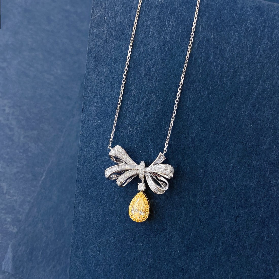 14k Gold 0.95 Ctw Natural Yellow Diamond & Diamond Necklace - 2