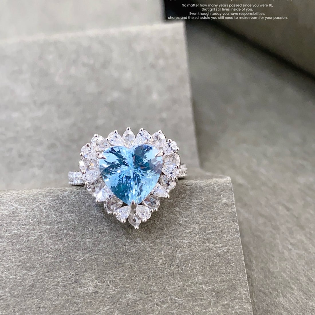 14k Gold 3.94 Ctw Natural Aquamarine & Diamond Ring: Ref:230938105 // gold content:14k gold // ring size:7. 25us // // main gemstone:aquamarine // shape:heart // carat weight:2. 89ct // color:santa maria color // treatment:natural // // adjacent