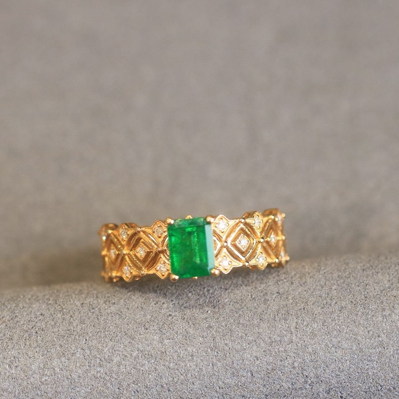 14k Gold 0.96 Ctw Vivid Green Natural Emerald & Diamond Ring - 7