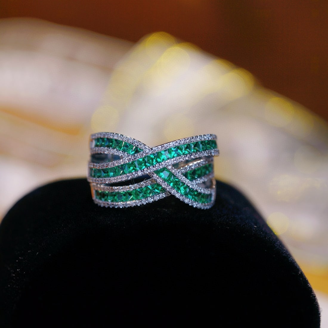 14k Gold 1.9 Ctw Vivid Green Natural Emerald & Diamond Ring: Ref:230938123 // gold content:14k gold // ring size:7. 25us // // main gemstone:emerald // shape:princess // carat weight:1. 3ct // color:vivid green // treatment:natural // // adjacent gemstone 2