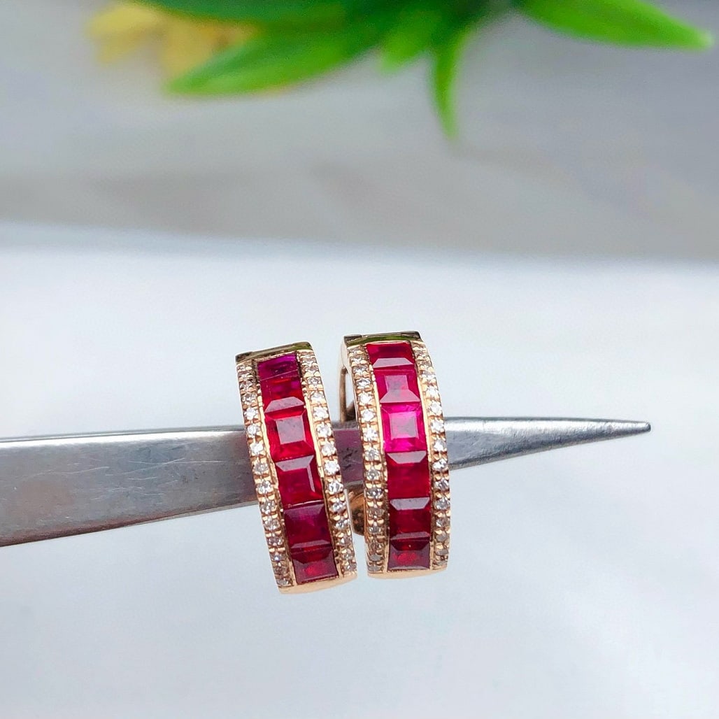 14k Gold 1.45 Ct Natural Ruby & Diamond Earrings: Ref:230938134 // gold content:14k gold // main gemstone:ruby // shape:square // carat weight:1. 45ct // color:red // treatment:natural // // adjacent gemstone 2 : diamond // number of stones:60 //