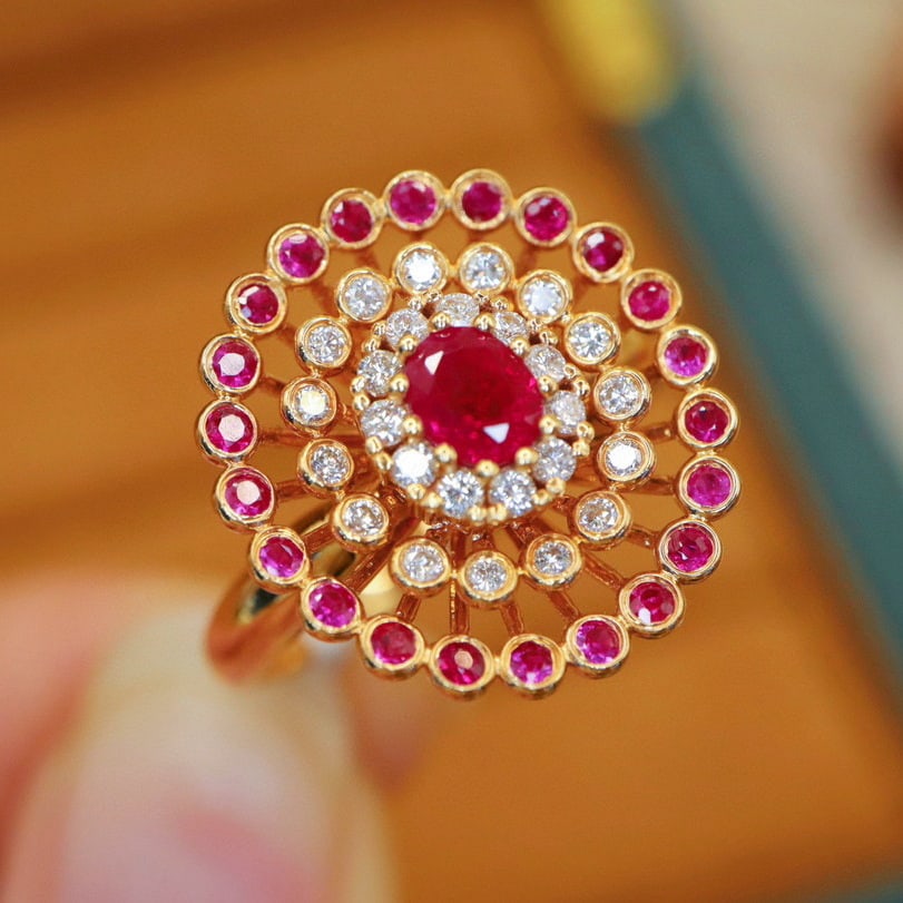 14k Gold 0.80 Ctw Vivid Red Natural Ruby & Ruby Ring - 4