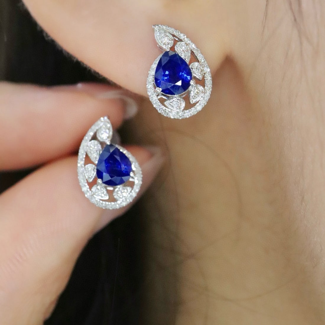 14k Gold 1.80 Ctw Natural Sapphire & Diamond Earrings - 5