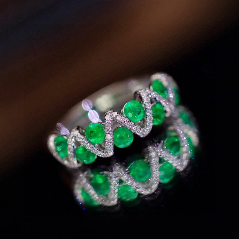 14k Gold 1.11 Ctw Vivid Green Natural Emerald & Diamond Ring - 2