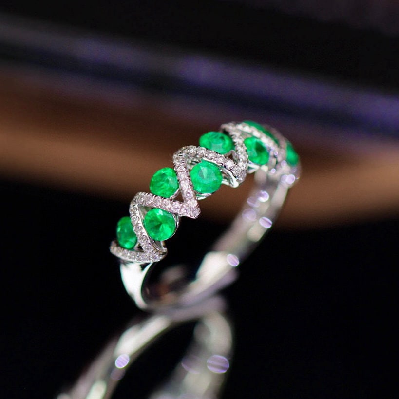 14k Gold 1.11 Ctw Vivid Green Natural Emerald & Diamond Ring - 4