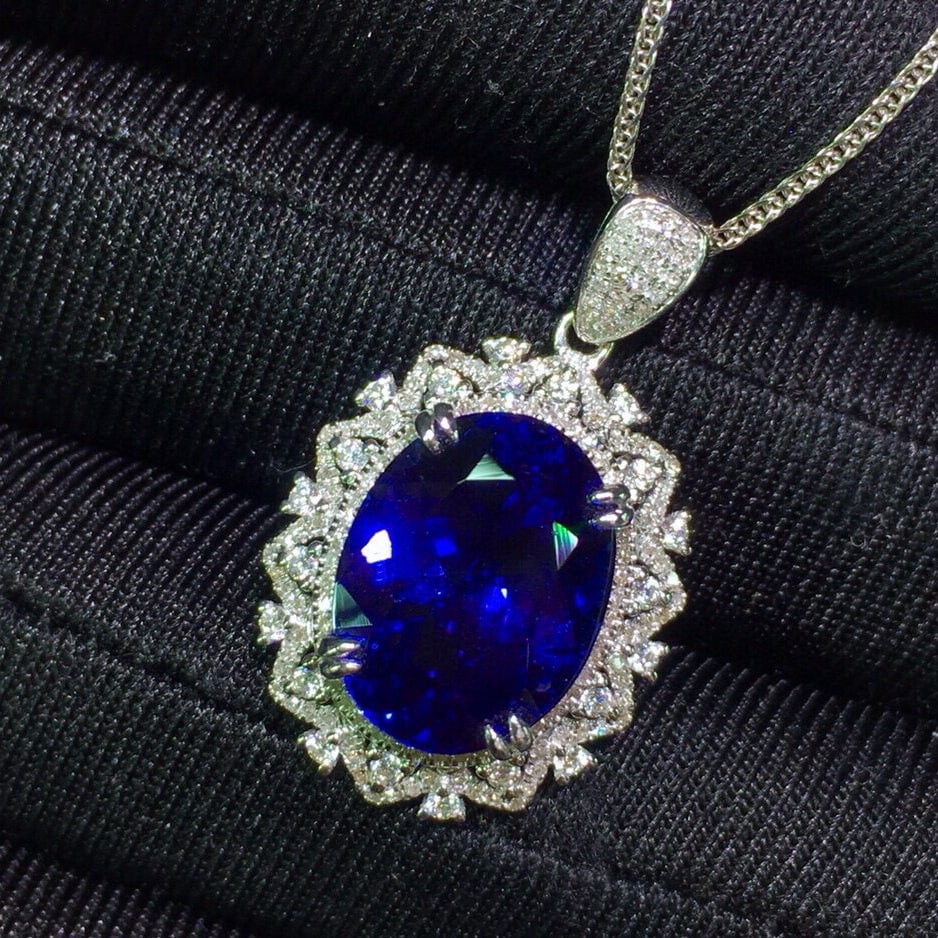 14k Gold 6.8 Ct Natural Tanzanite & Diamond Pendant( Without Chain ) - 6