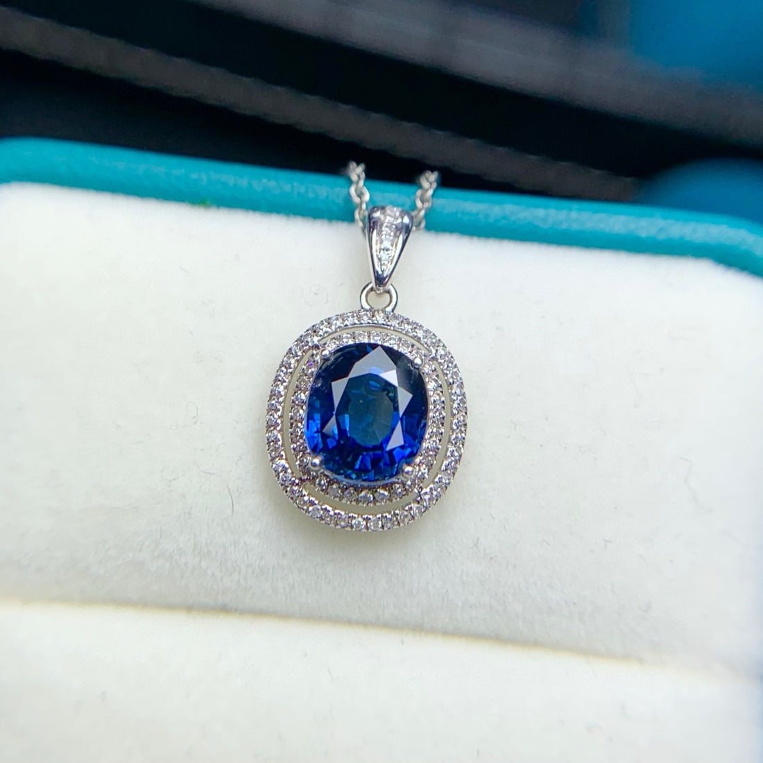 14k Gold 1.72 Ct Vivid Blue Natural Sapphire & Diamond Pendant( Without Chain ): Ref:230938179 // gold content:14k gold // main gemstone:sapphire // shape:cushion // carat weight:1. 72ct // color:vivid blue // treatment:natural // // adjacent gemstone 2 : diamond // shape:round