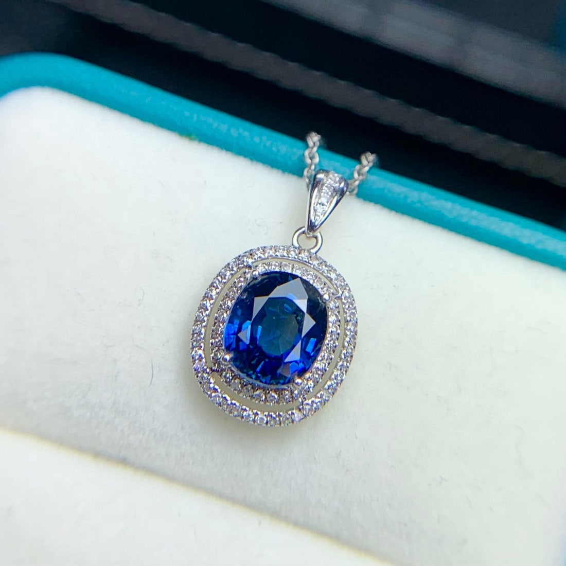 14k Gold 1.72 Ct Vivid Blue Natural Sapphire & Diamond Pendant( Without Chain ) - 9