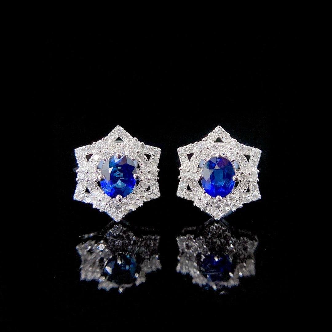 14k Gold 1.54 Ctw Natural Sapphire & Diamond Earrings: Ref:230938194 // gold content:14k gold // main gemstone:sapphire // shape:oval // carat weight:1. 1ct // color:royal blue // treatment:natural // // adjacent gemstone 2 : diamond // shape:round //