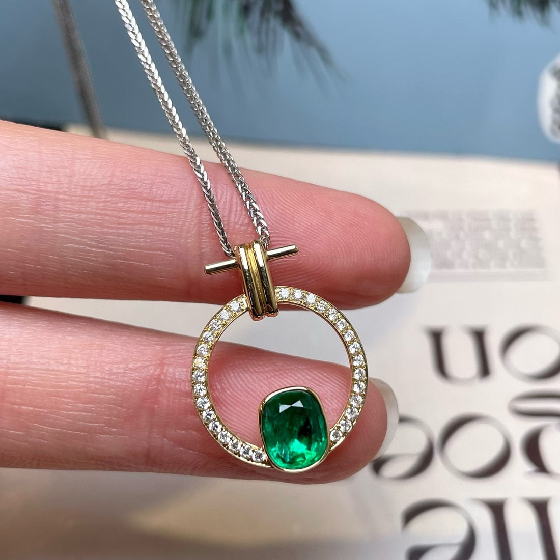 14k Gold 1.27 Ctw Vivid Green Natural Emerald & Diamond Pendant( Without Chain ): Ref:230938215 // gold content:14k gold // main gemstone:emerald // shape:cushion // carat weight:1. 03ct // color:vivid green // treatment:natural // // adjacent gemstone 2 : diamond // shape:round