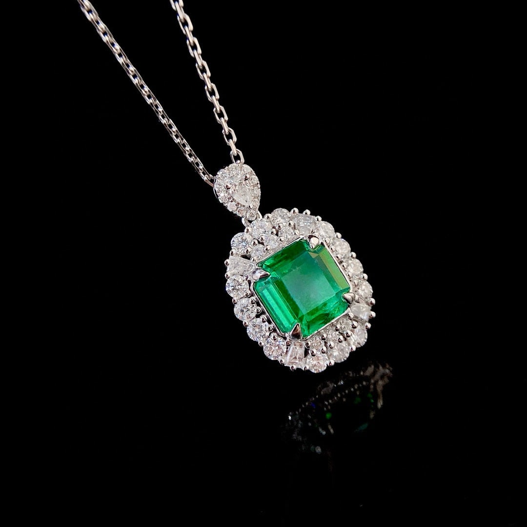 14k Gold 2.63 Ctw Vivid Green Natural Emerald & Diamond Pendant( Without Chain ) - 2
